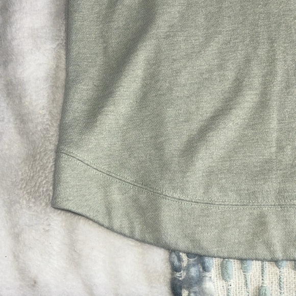 Vineyard Vines Mockneck Sweatshirt - Small - Picture 5 of 6